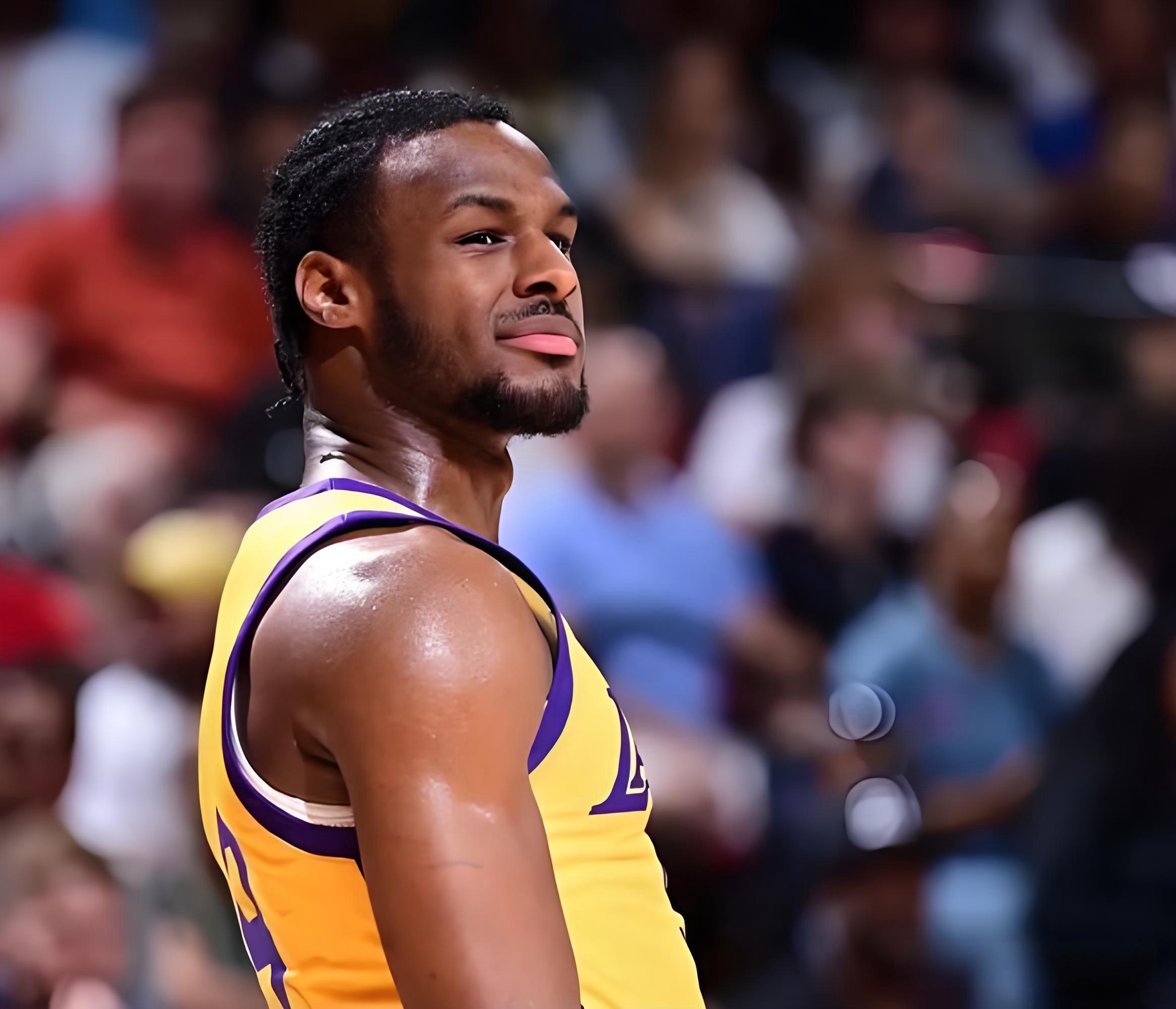 布朗尼两连胜引争议 霍姆戈伦力挺