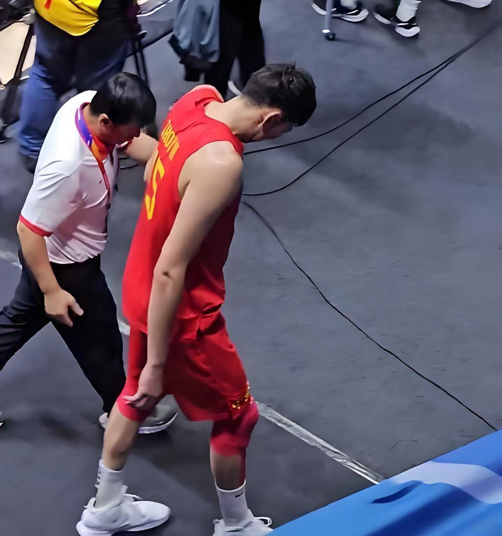 中国男篮遭菲律宾逆转惨败无缘巴黎奥运