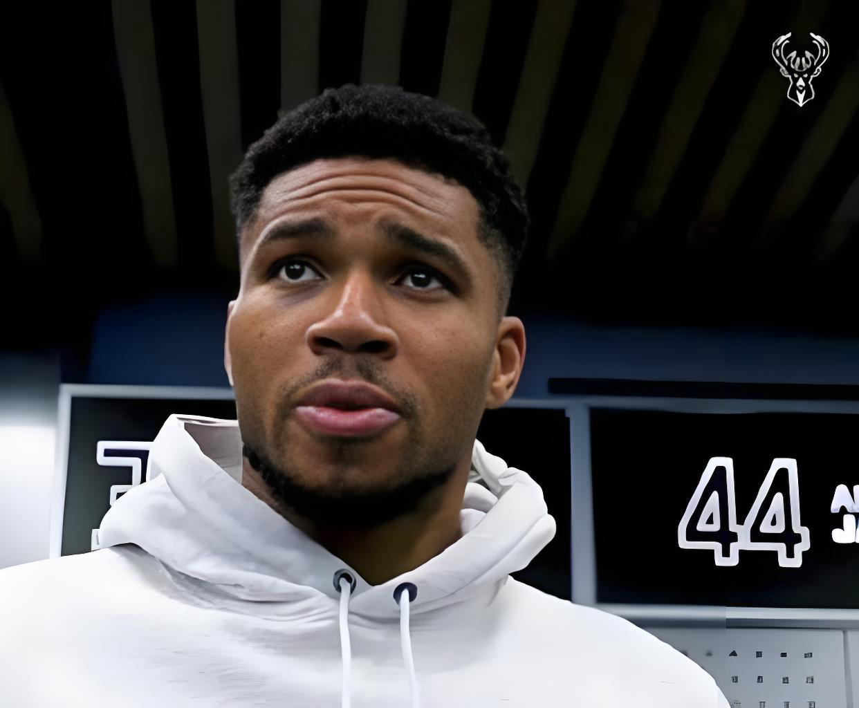 字母哥超市见义勇为被肘击