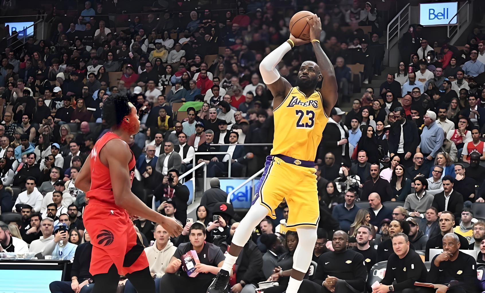 湖人绝杀猛龙 李黄44分封神