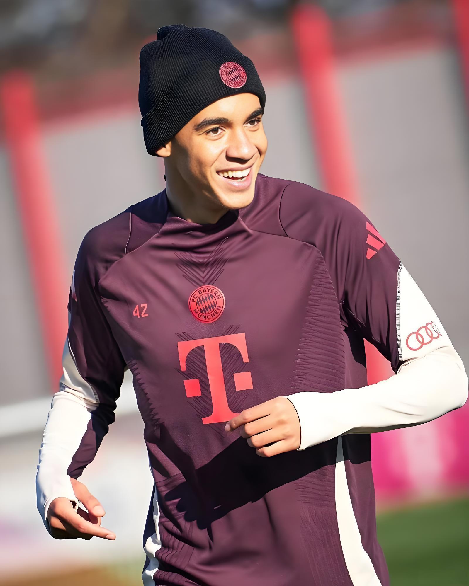 小鹿斑比穆西亚拉闪耀足坛