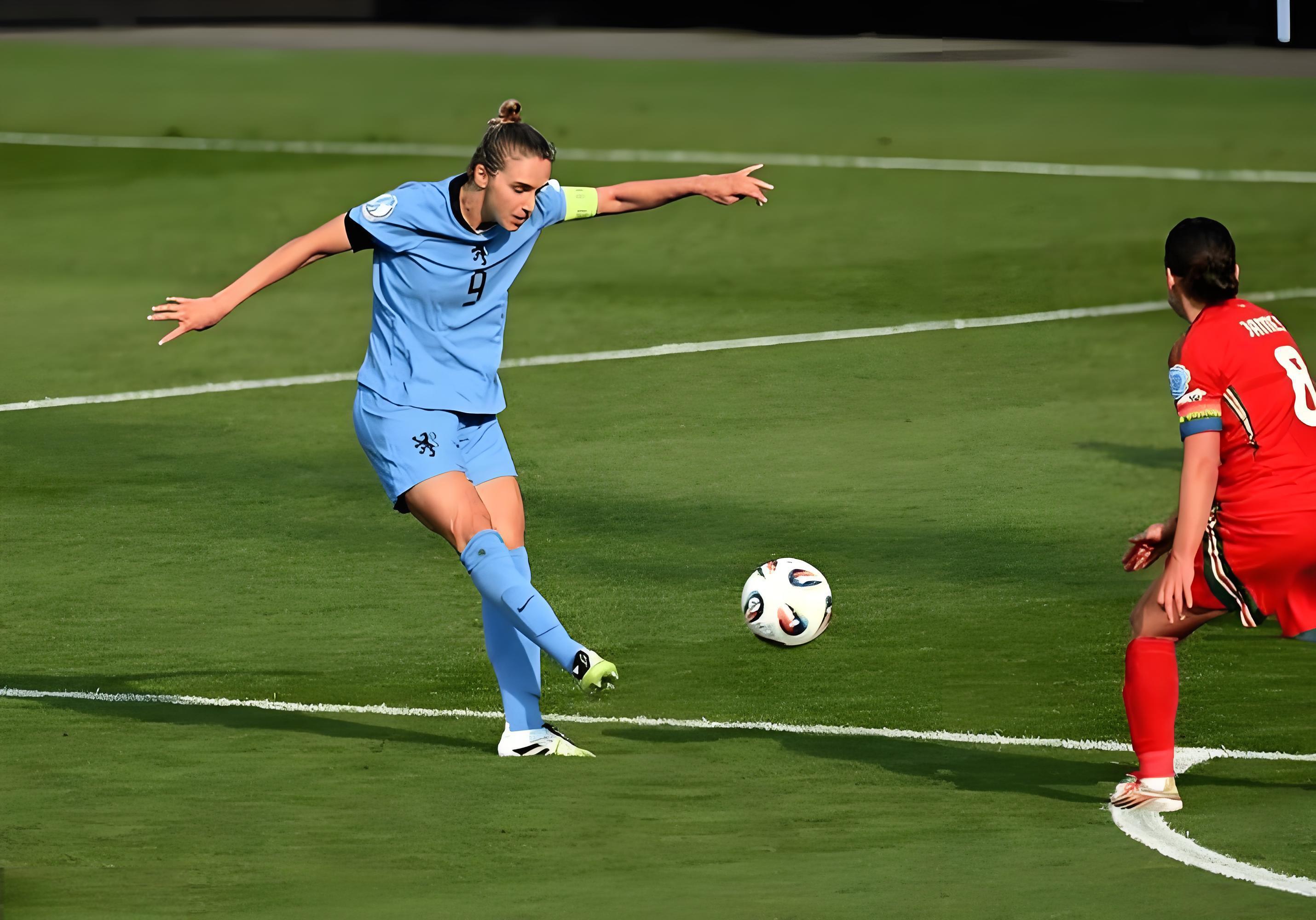 米德马闪耀女足赛场