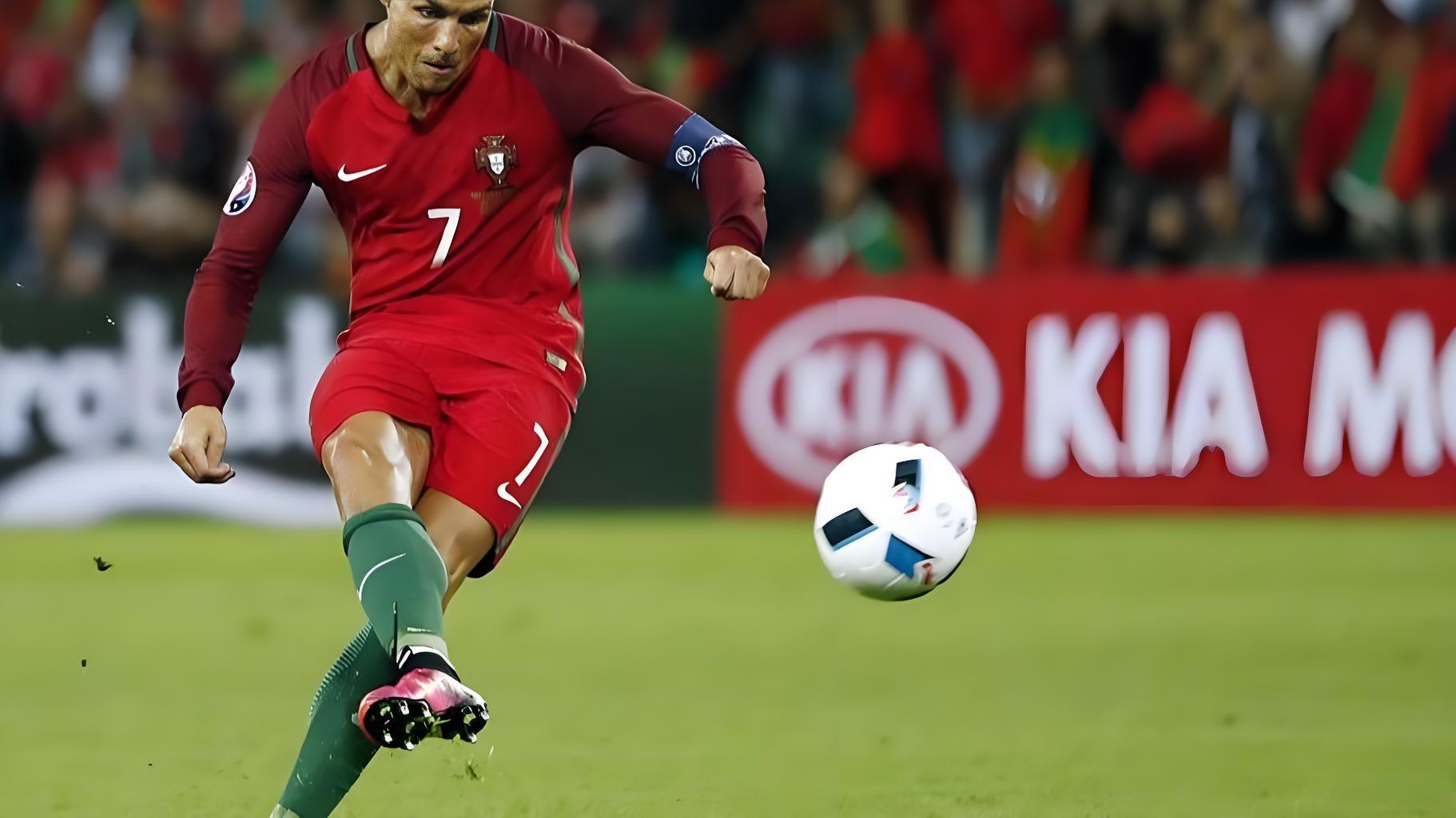 C罗40米外炮弹射门震惊足坛