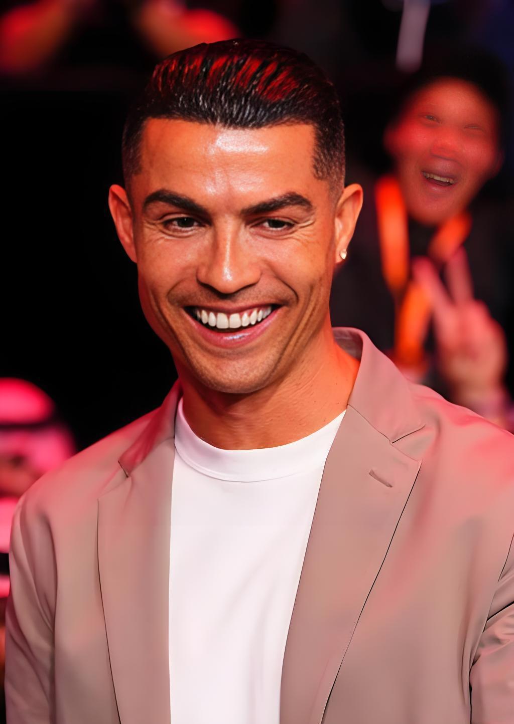 C罗40岁仍自律如初