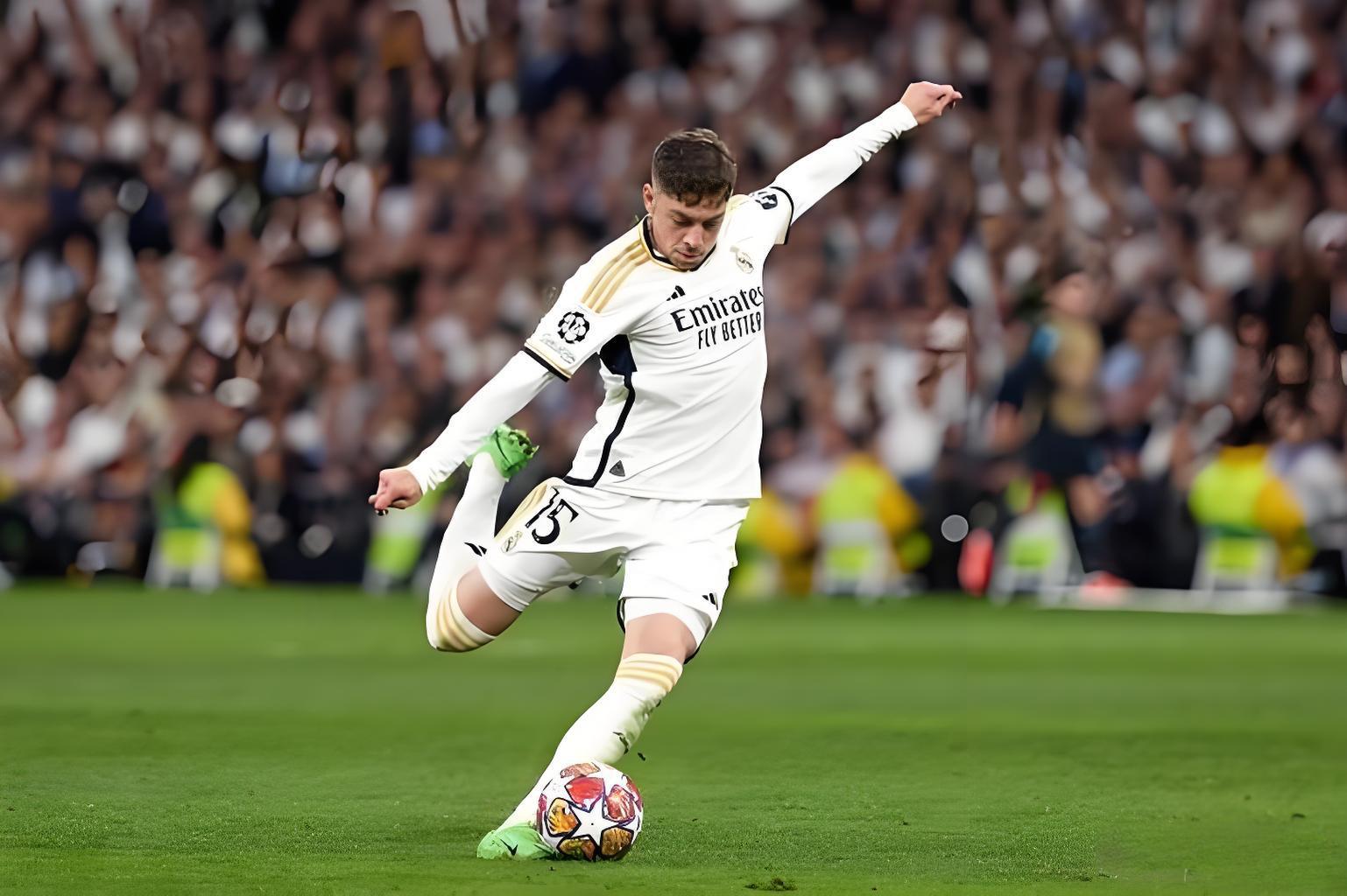 22岁弃将成皇马最贵边卫