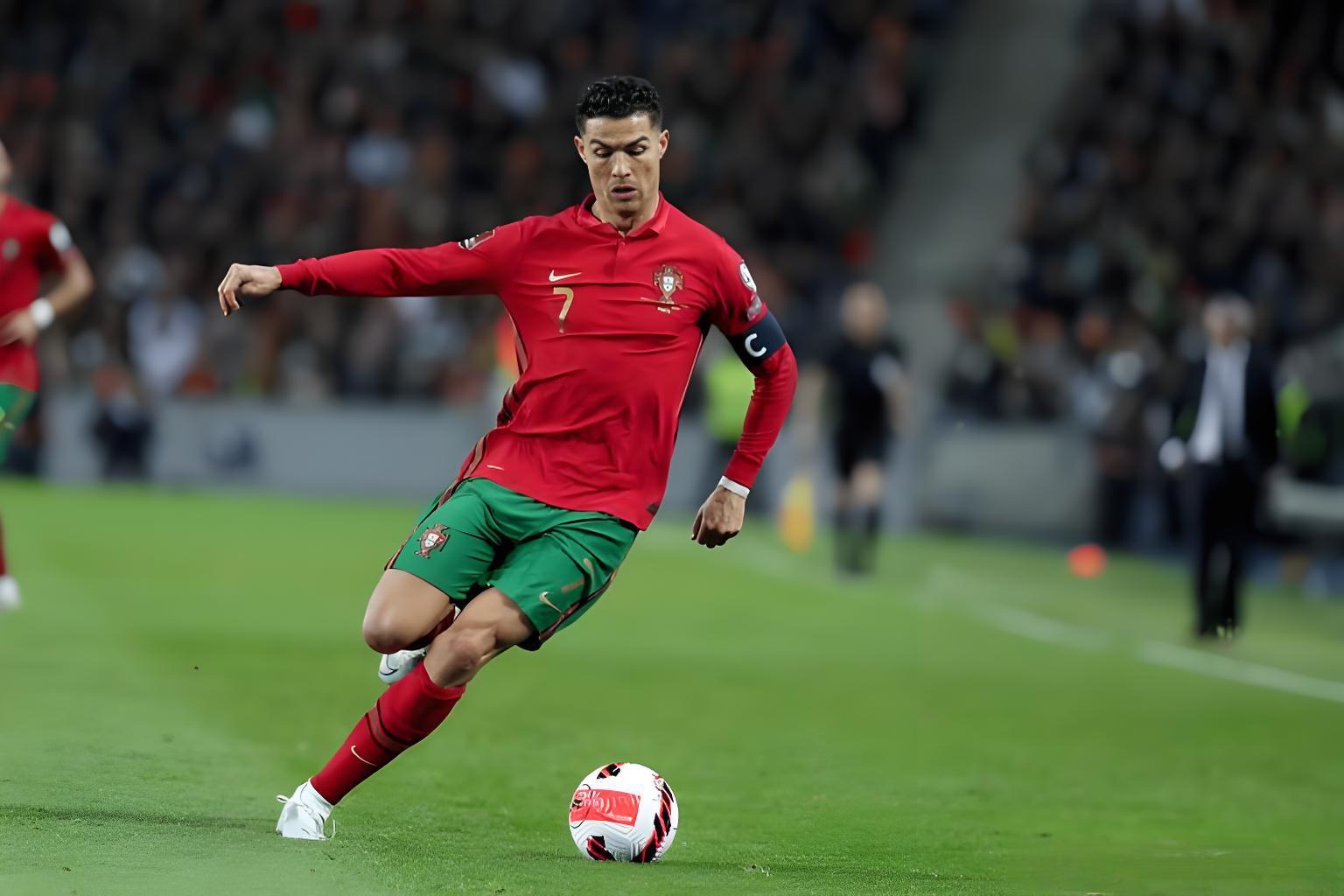 C罗射门威力惊人无人可挡