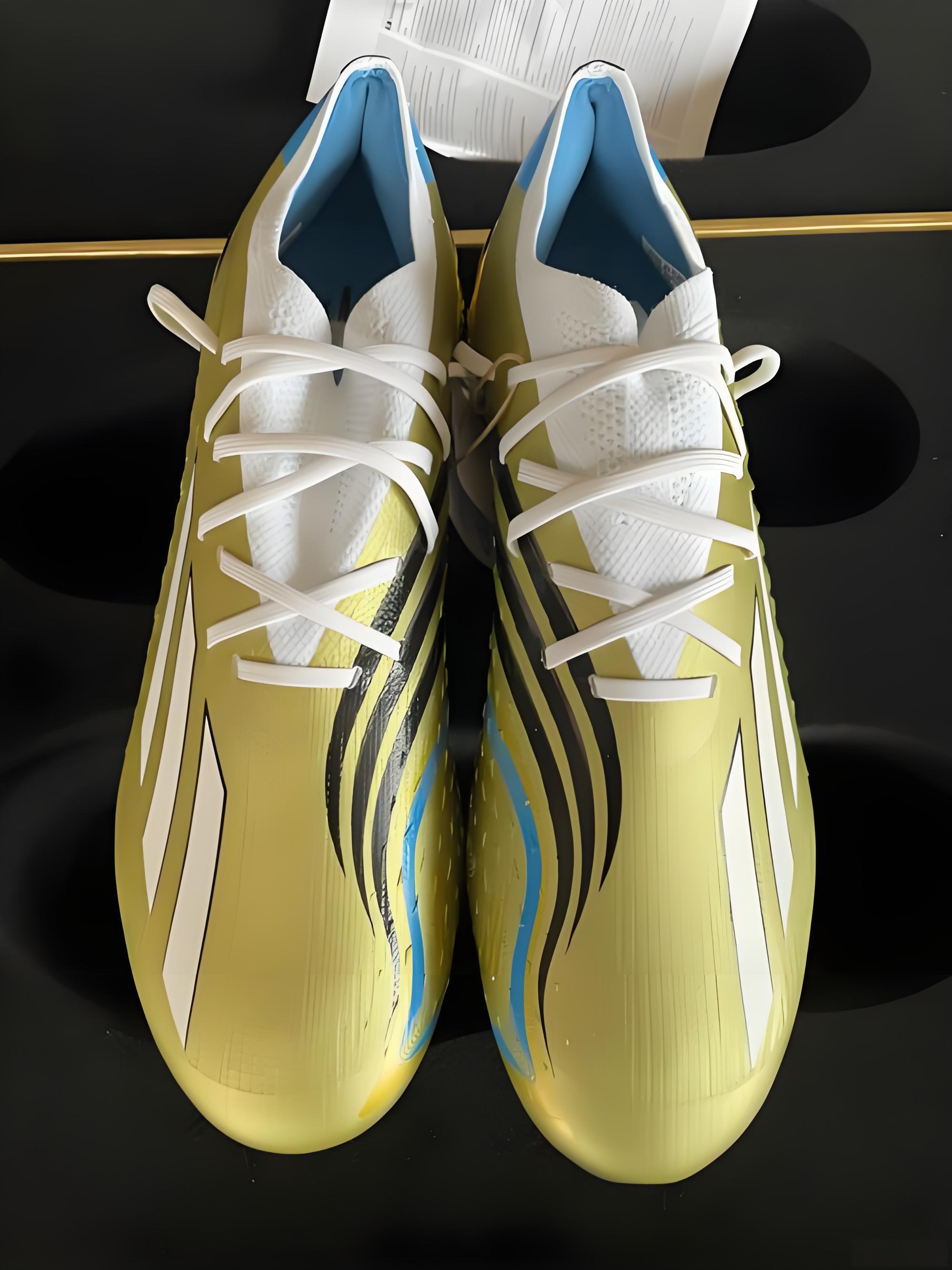 梅西为何常穿黑鞋？