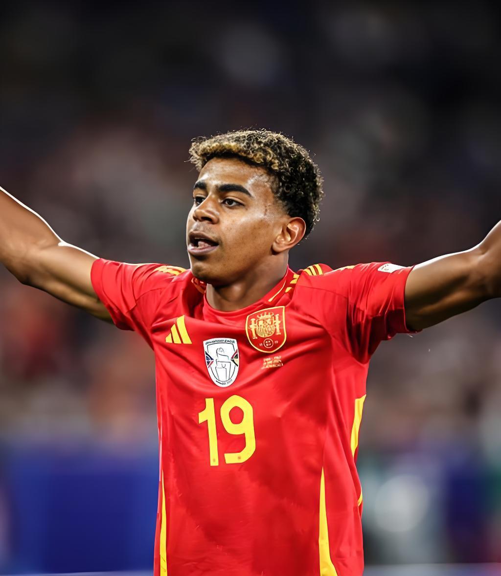 17岁亚马尔 vs 梅西谁更强