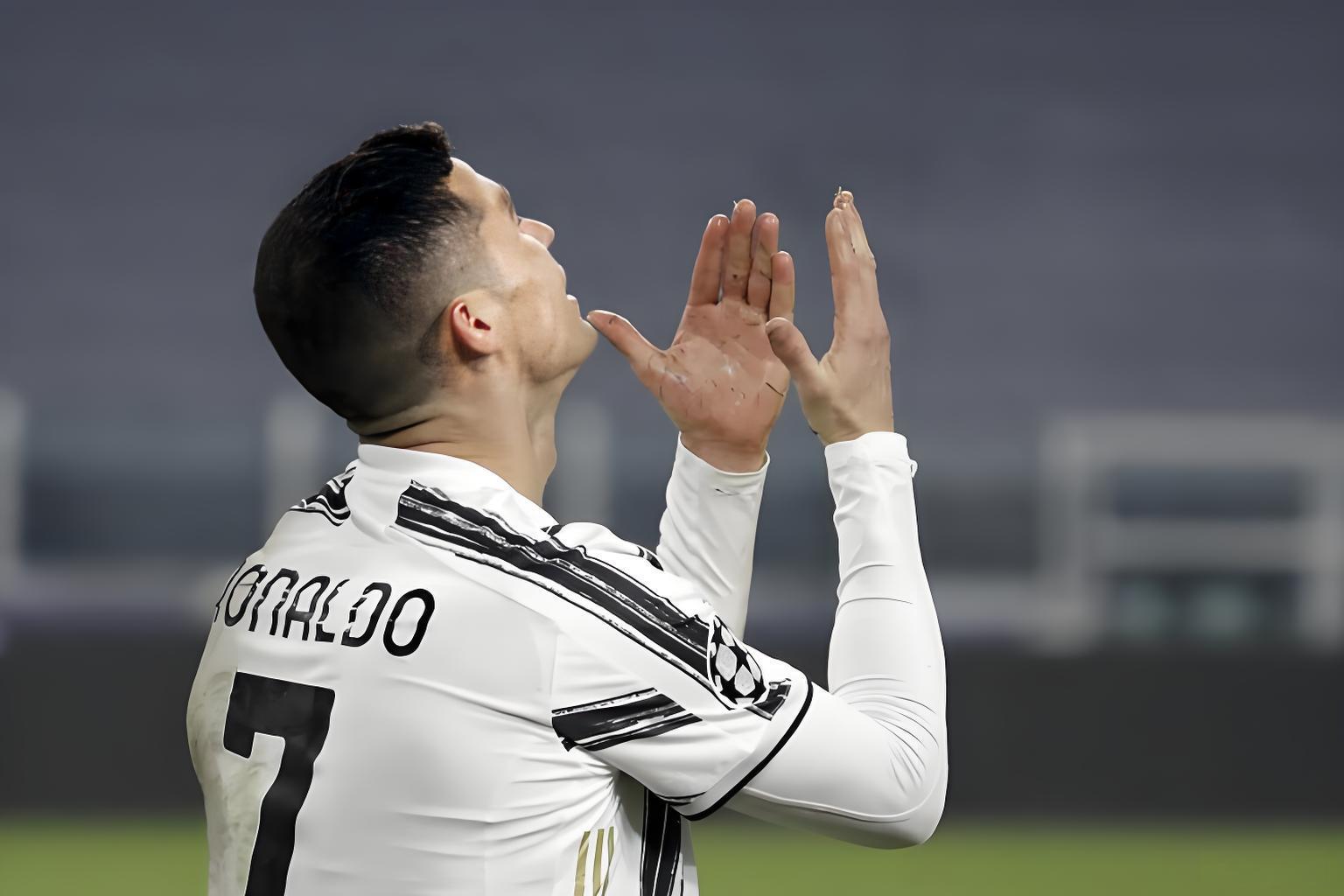 C罗掩面痛苦尤文再遭淘汰