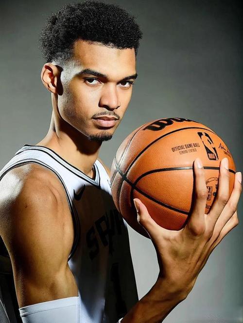 文班亚马：法国天才的崛起之路