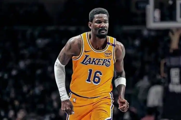 湖人欲换艾顿补强内线