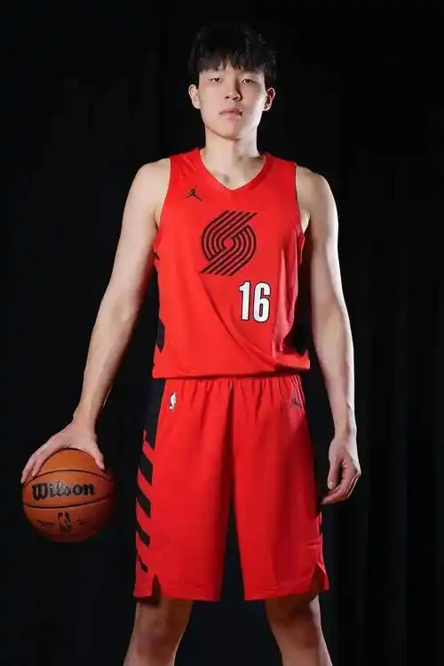 杨汉森蜕变引瞩目