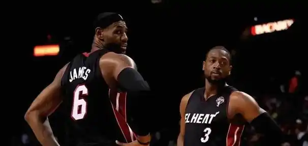 韦德怒斥詹姆斯带人进更衣室