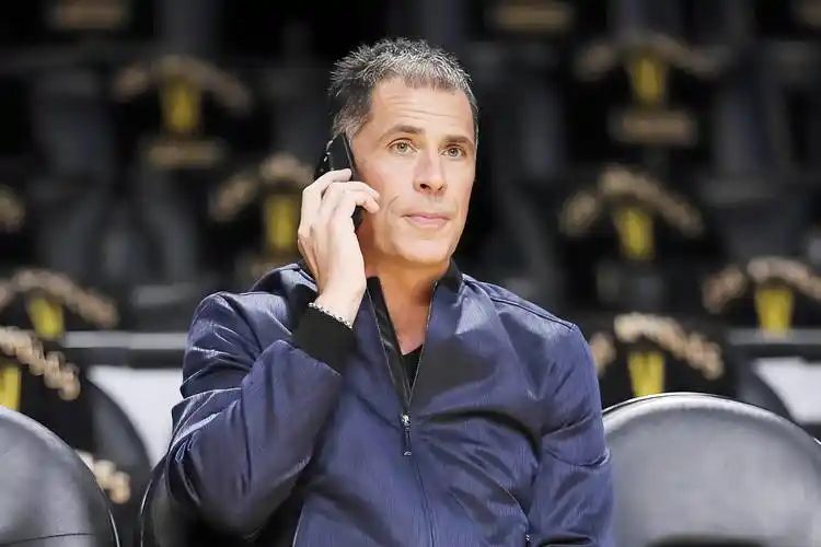 佩林卡操作翻车，电风扇离队