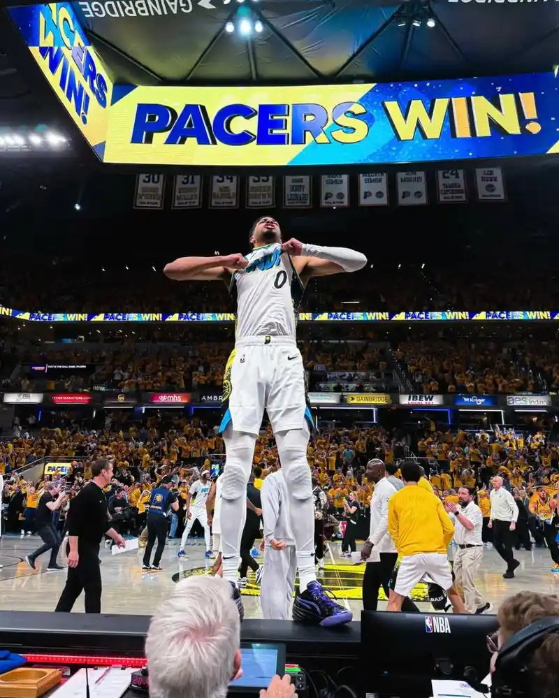 哈利伯顿4次绝杀封神