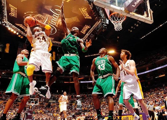 雷阿伦8记三分绿军险胜湖人