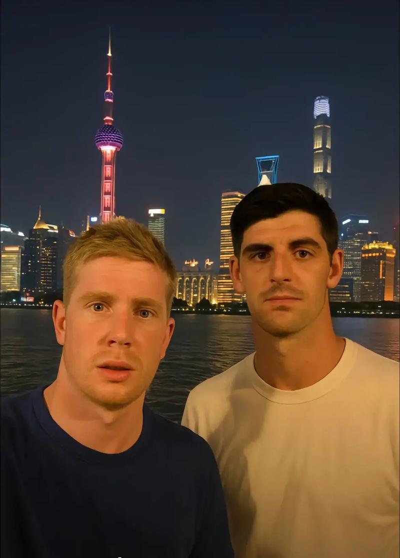 库尔图瓦:比利时门神与德布劳内的兄弟情